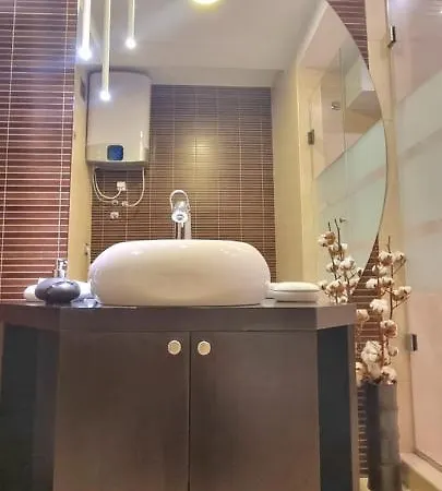 Rosewood Ποντγορίτσα