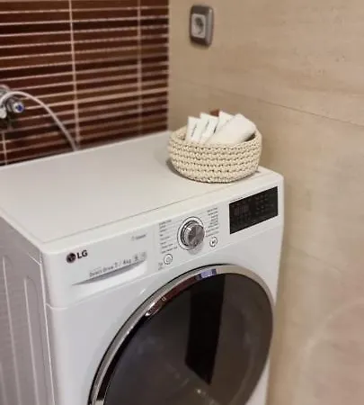 Rosewood 아파트 *