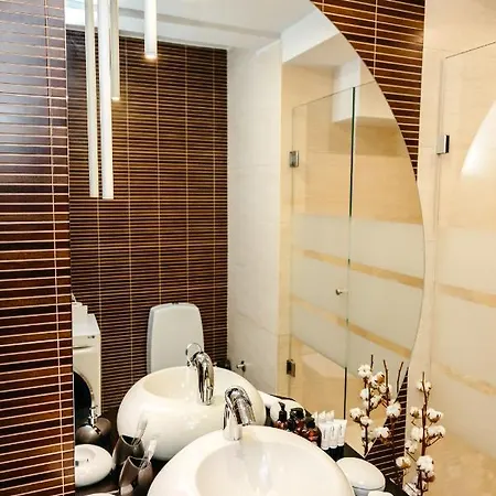 Rosewood Apartment